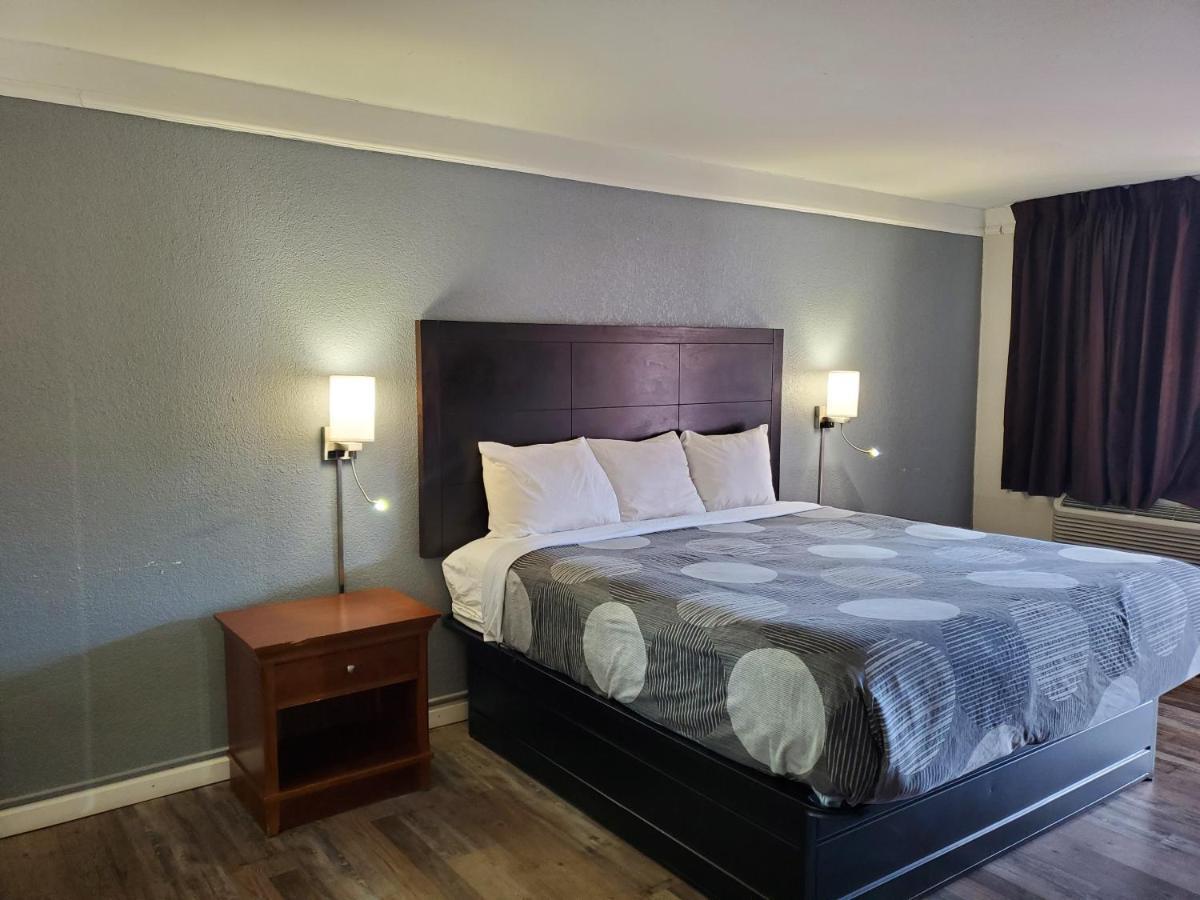 Budget Host Inn- Medical Center Hotel 2*