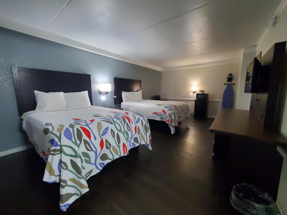 Budget Host Inn- Medical Center
