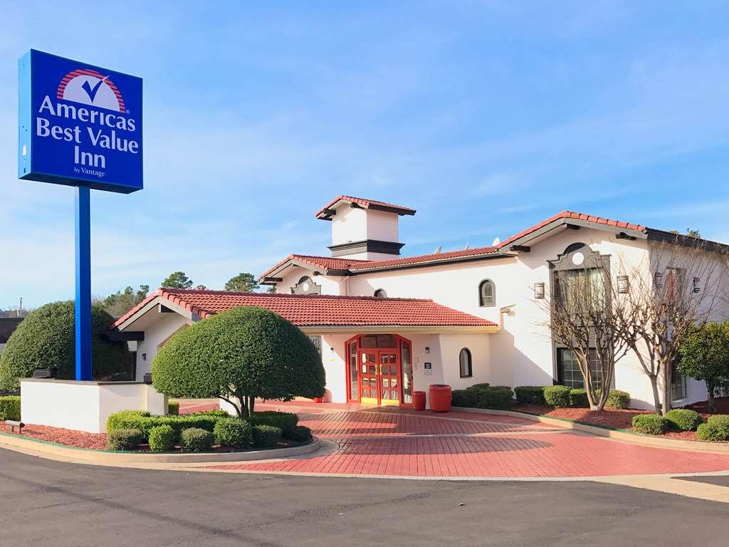 Budget Host Inn- Medical Center