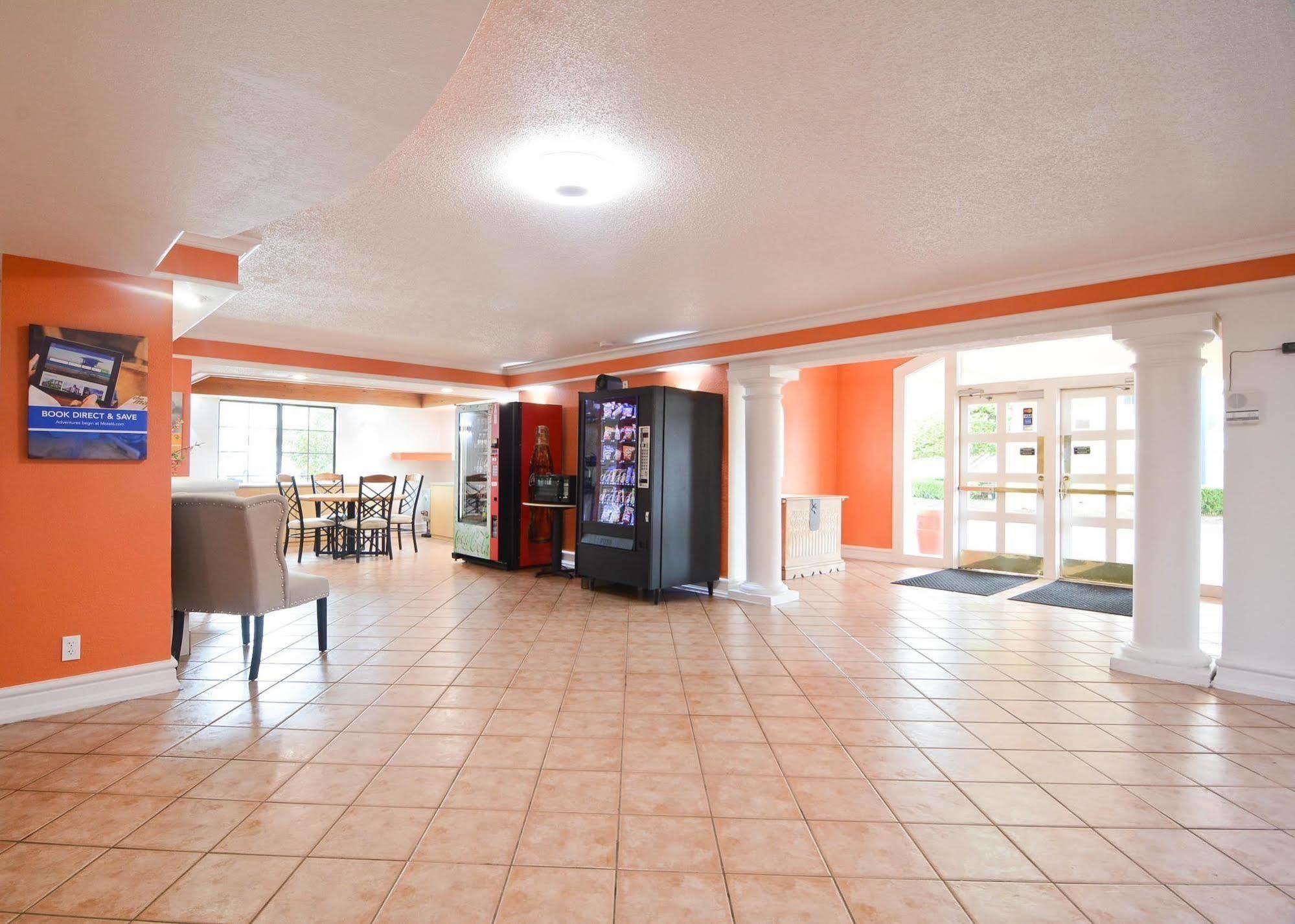 Budget Host Inn- Medical Center